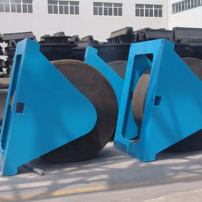 डॉक बोट प्रोटेक्शन के लिए ब्लैक रबर फिक्स्ड फेंडर 175kN - 1000kN