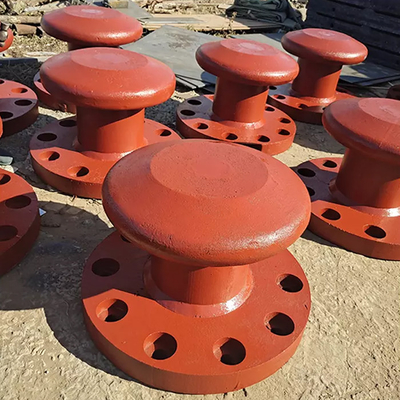 OEM सेवा 100 टन मूरिंग बोलार्ड्स QT450 कास्ट आयरन बोलार्ड्स