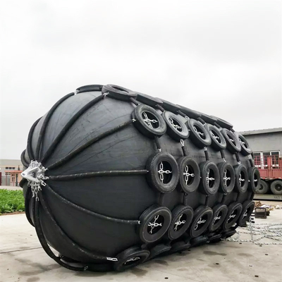 50kpa फ्लोटिंग डॉक रबर फेंडर Iso17357 स्टैंडर्ड बोट बर्थिंग