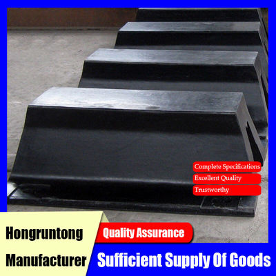 वी आकार का समुद्री फेंडर कुशल शॉक अवशोषण हल्का डिज़ाइन रखरखाव मुक्त