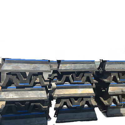 समुद्री रबर फेंडर एंटी एजिंग उच्च भार सहन उत्कृष्ट संरचनात्मक स्थिरता