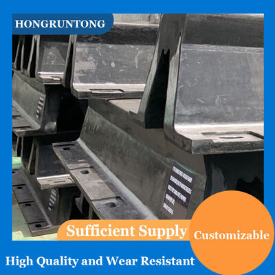 समुद्री रबर फेंडर एंटी एजिंग उच्च भार सहन उत्कृष्ट संरचनात्मक स्थिरता