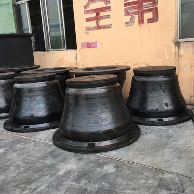 डॉक रबर फेंडर उत्कृष्ट प्रभाव प्रतिरोध मौसम प्रतिरोधी टिकाऊ रबर निर्माण